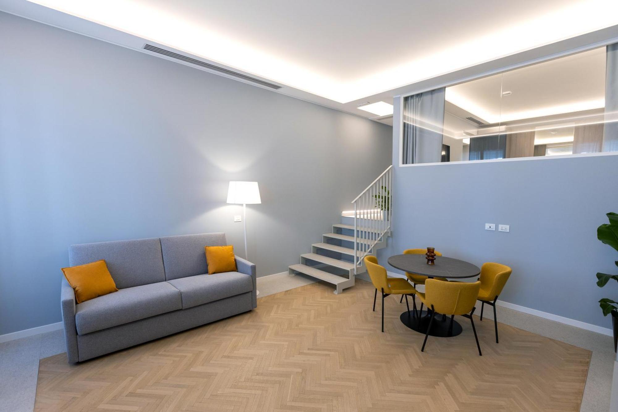 Teatro Romano Exclusive Suites Триест Экстерьер фото
